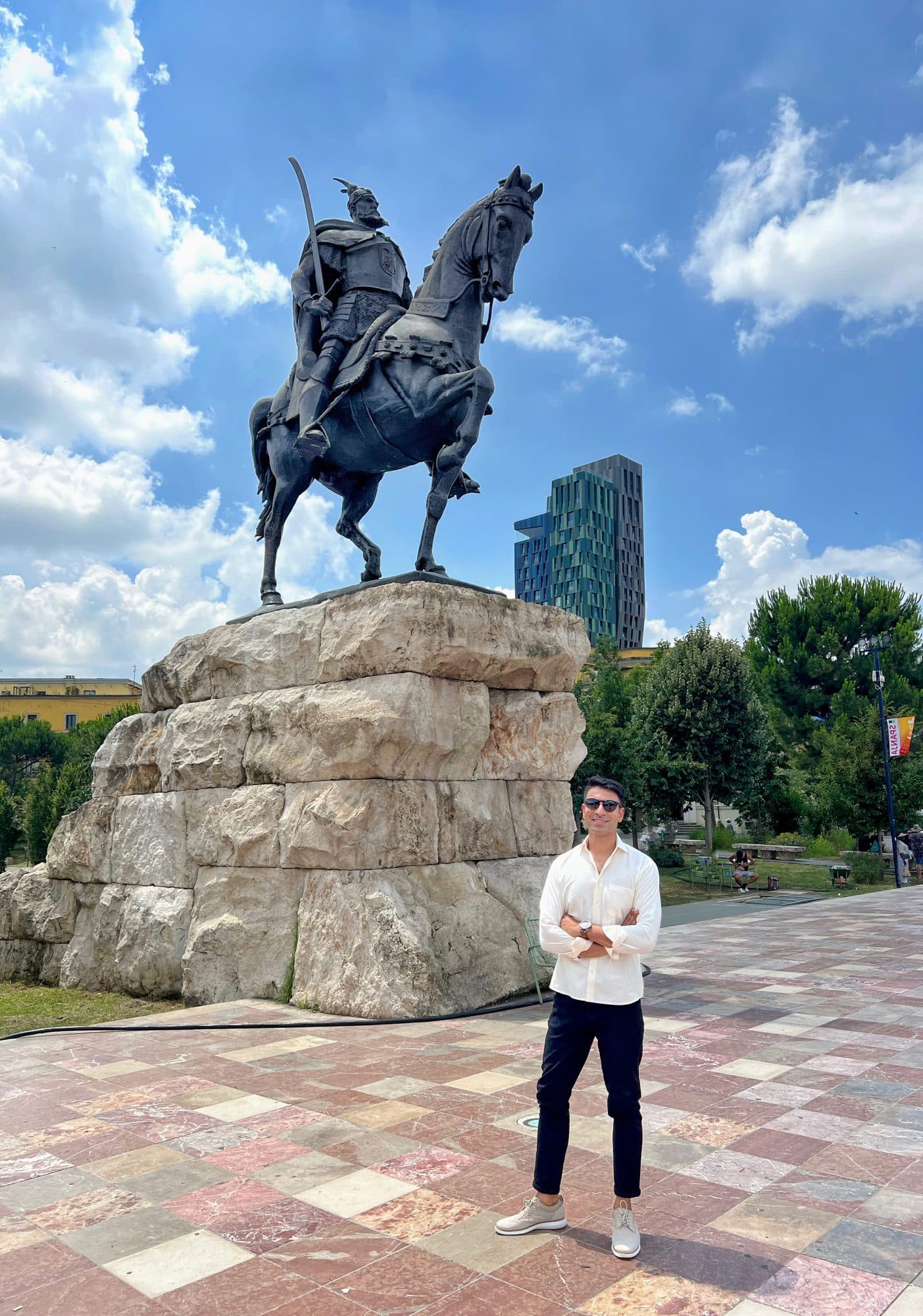 Skanderbeg Square, Tirana