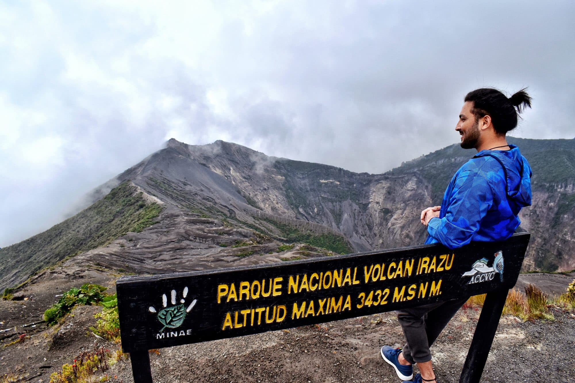 Irazú Volcano summit, 3432 m, Cartago