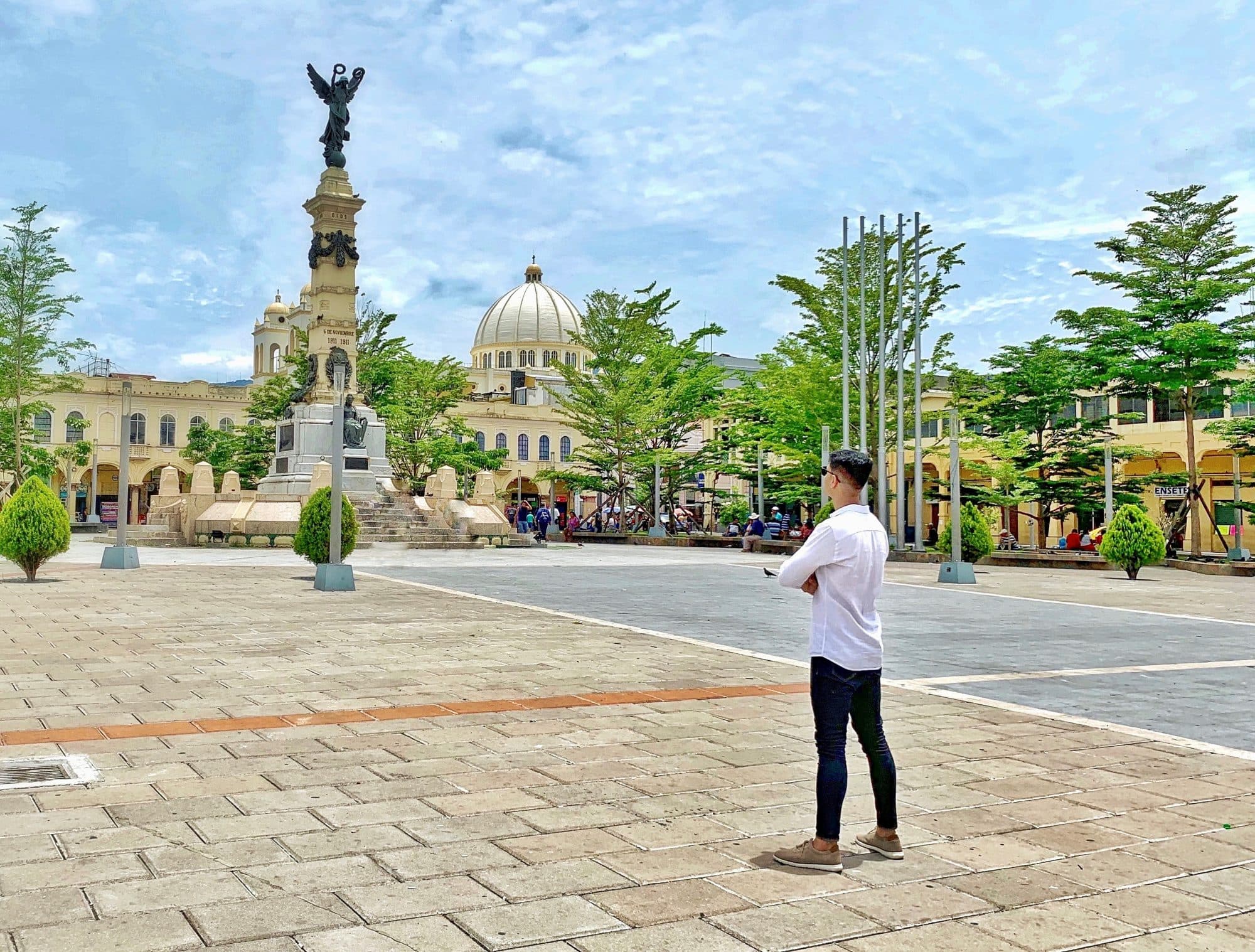 Plaza Libertad, Santa Ana
