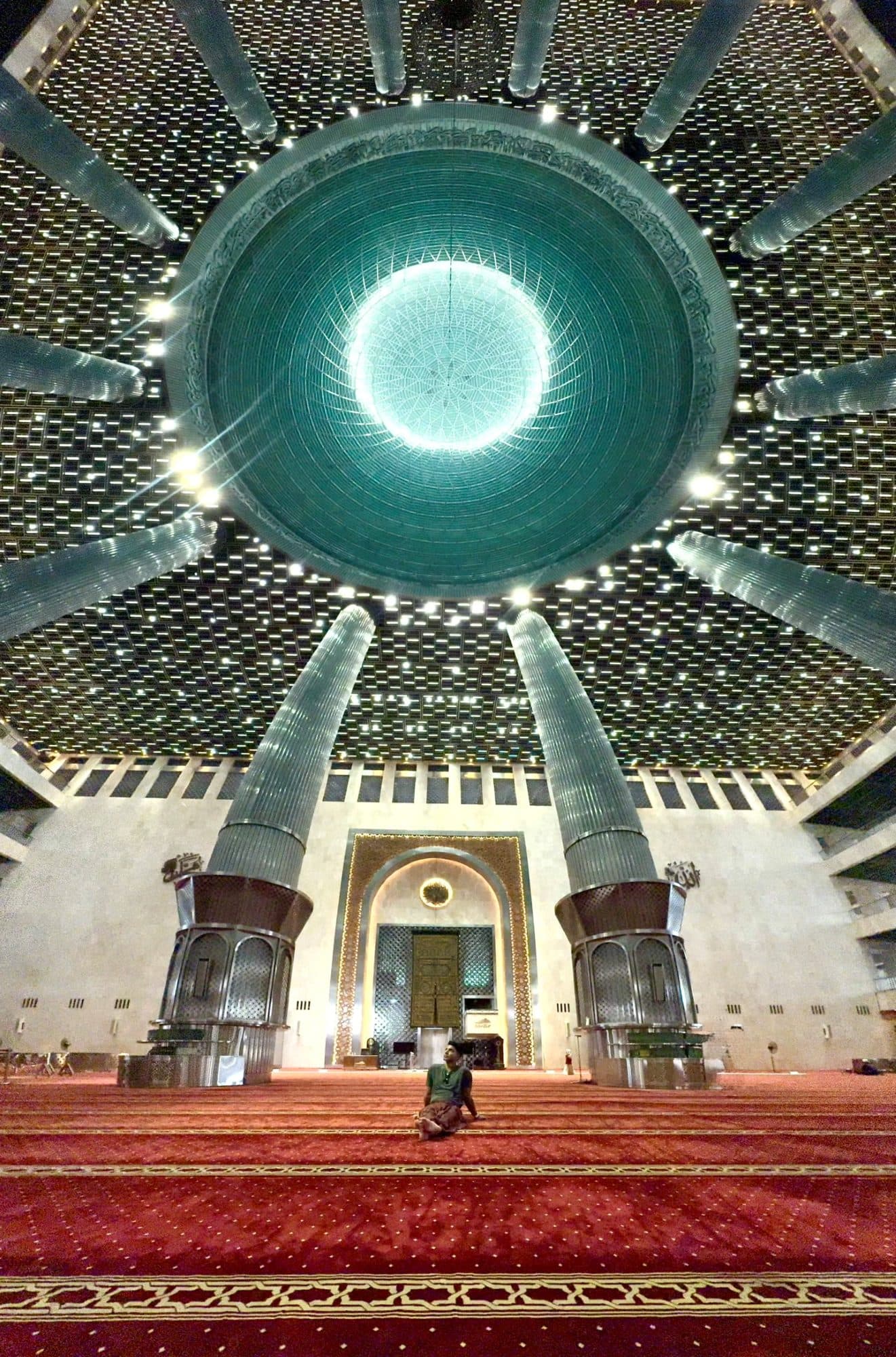 Istiqlal Mosque, Jakarta