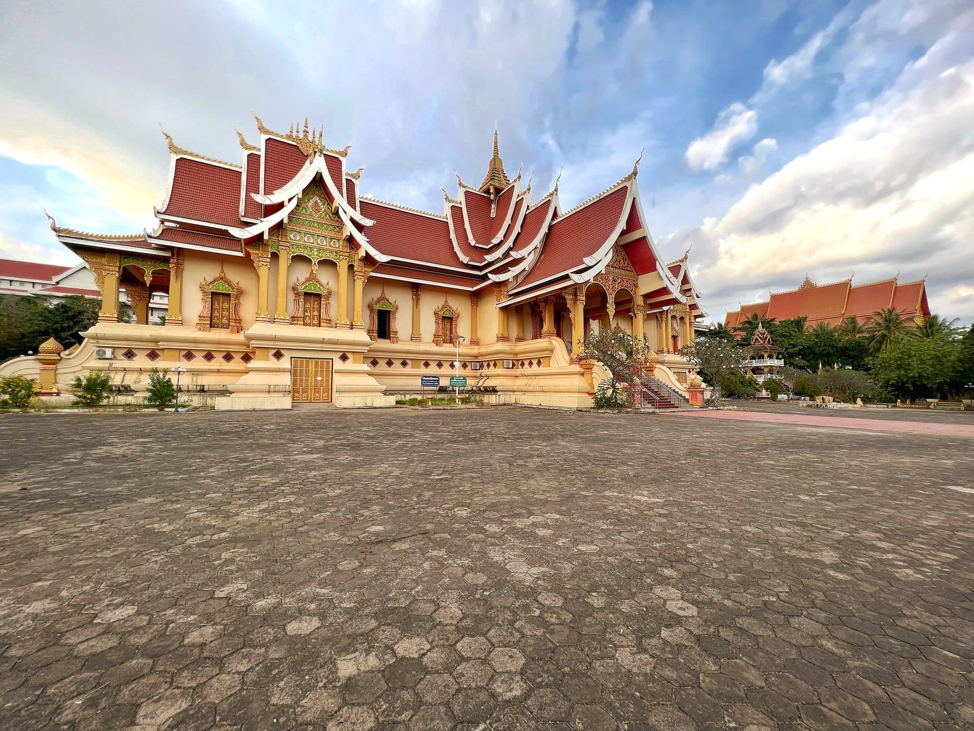 Wat That Luang Neua, Vientiane