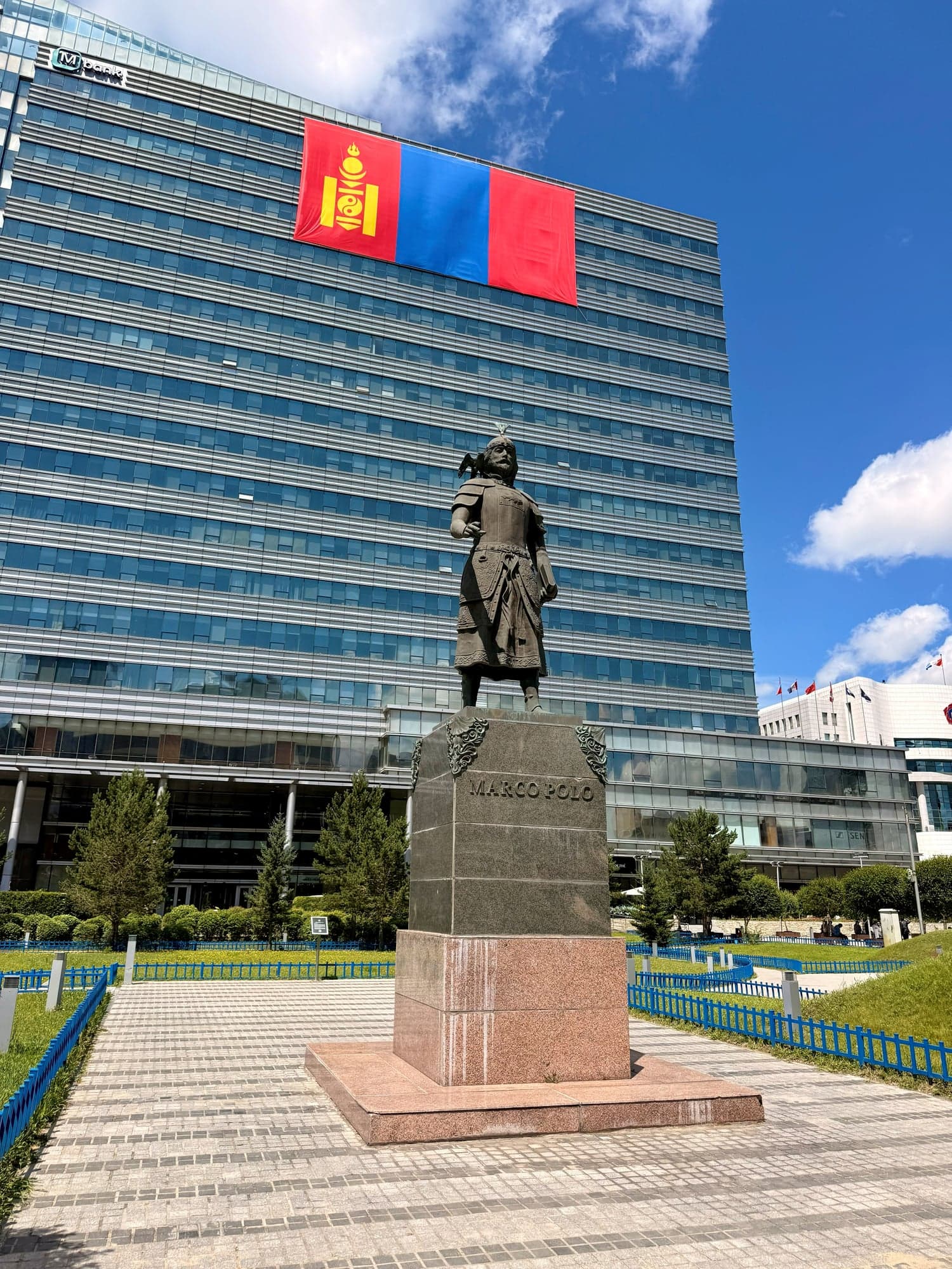 Marco Polo statue