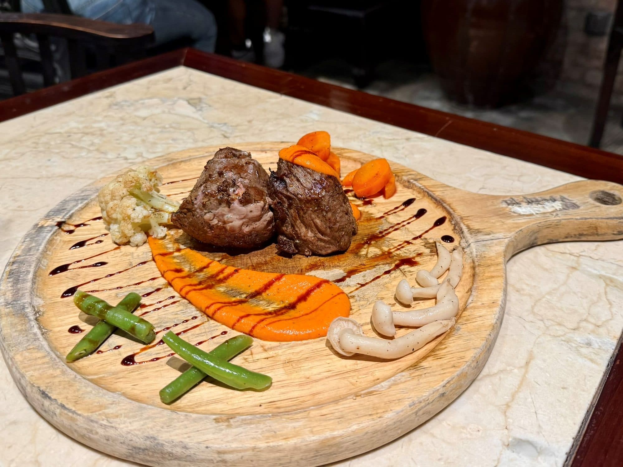 Restaurant, Yangon